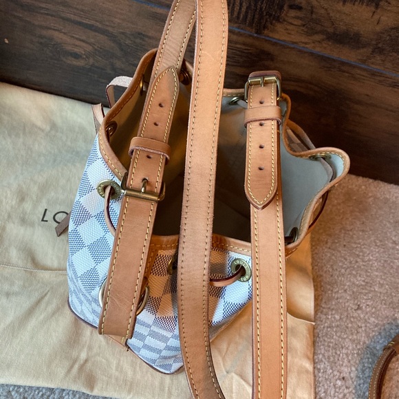 💯% Authentic Louis Vuitton Damien BB bucket - Picture 7 of 11